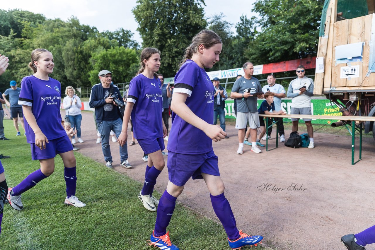 Bild 121 - Loewinnen Cup